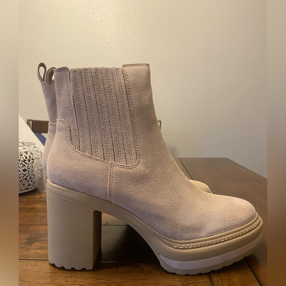 Steve Madden Lenny chunky booties. Suede finish. Size 8. NWT